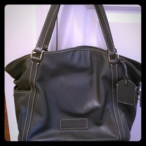 Dooney & Bourke - Gray Leather Tote - LIKE NEW⭐